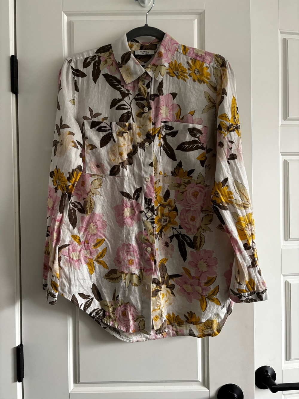 Lord + Taylor 100% Linen Floral Button Down Oversized Pink Green Yellow size M - Picture 2 of 5
